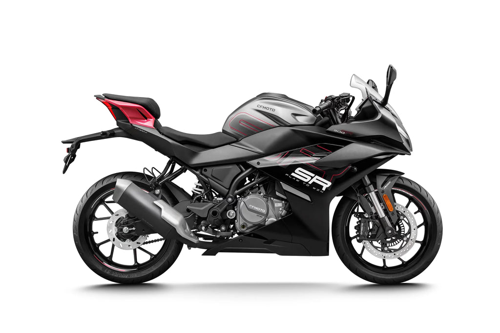 MOTOCICLETA CFMOTO 300SR AÑO 2024