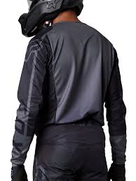 TRAJE FOX 180 LEED