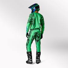 TRAJE 180 PERIL